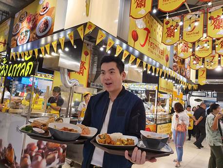 บทสัมภาษณ์เจาะลึกคุณกอล์ฟ เจ้าของเพจมังสวิรัติ Vegan Influencer อันดันต้นๆ ของเมืองไทย ที่มีแฟนเพจติดตามกว่าครึ่งแสน จากจุดเริ่มต้นคนชอบกินเจ